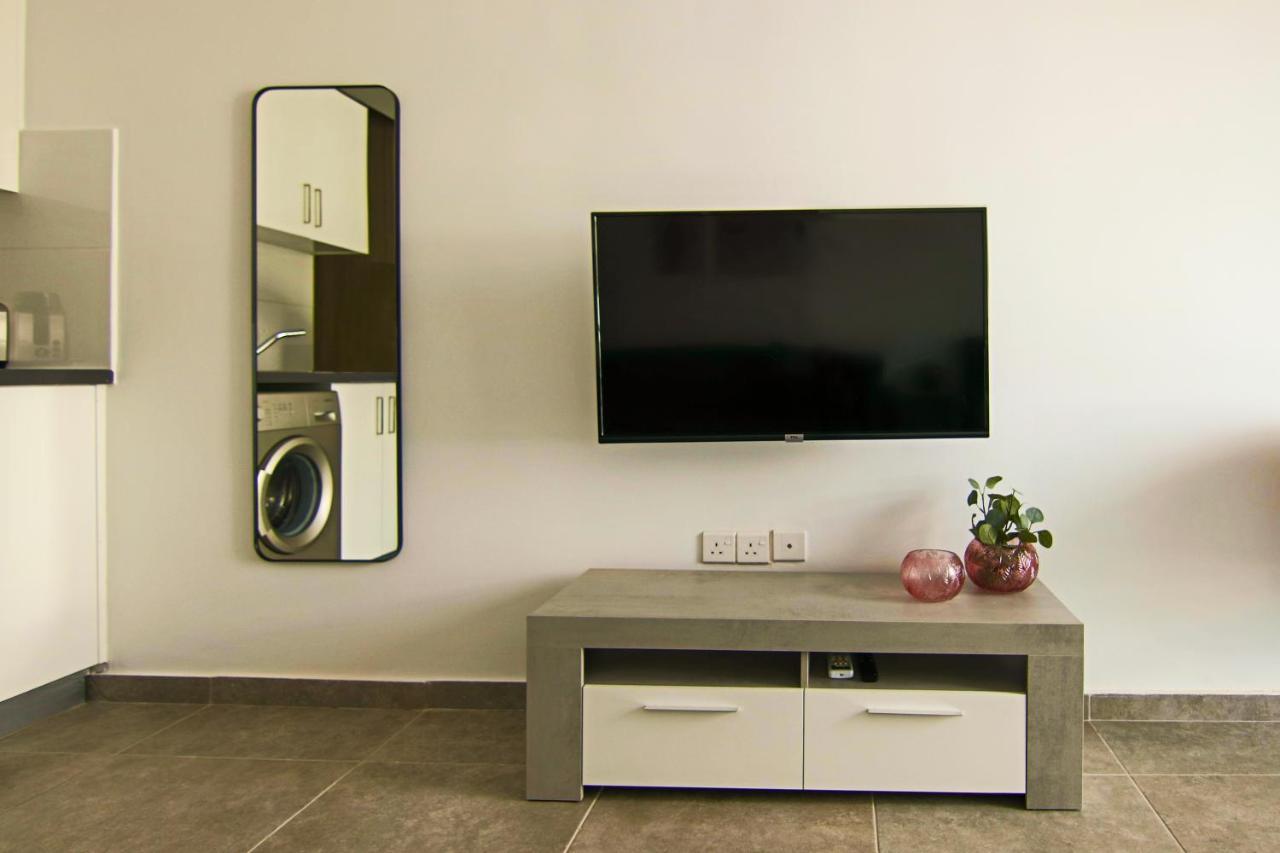 Phaedrus Living: Seaside Luxury Flat Athina 115 Lejlighed Paphos Eksteriør billede