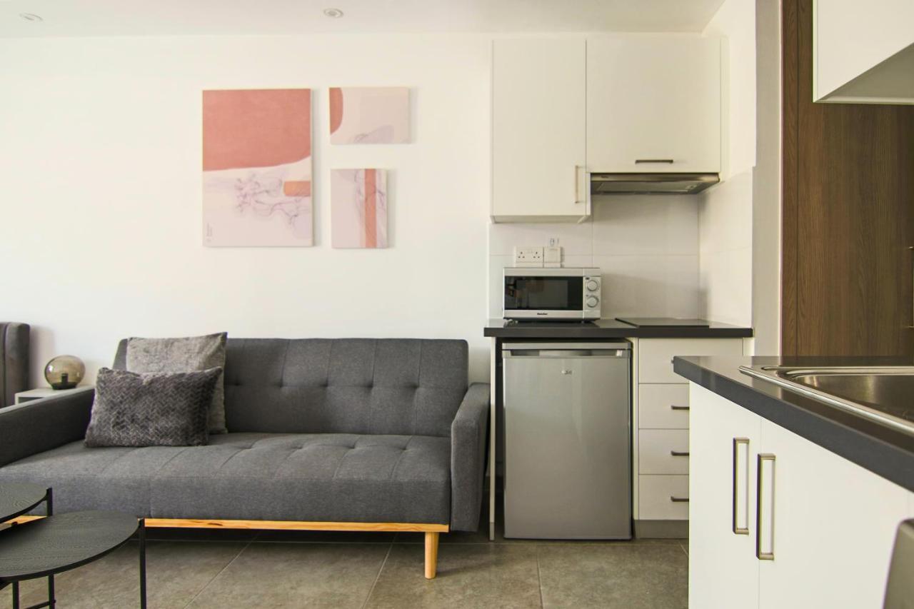 Phaedrus Living: Seaside Luxury Flat Athina 115 Lejlighed Paphos Eksteriør billede